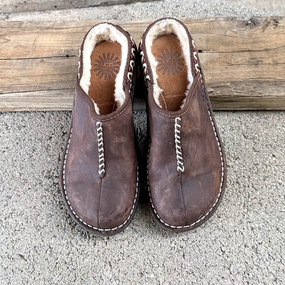 UGG WOMEN'S BROWN SUEDE MULES COMFORT SHOE SIZE 6 - Picture 1 of 14